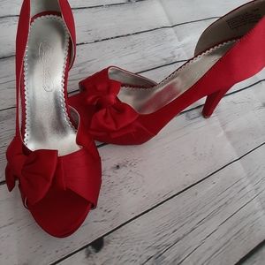 Women's open toed shoes